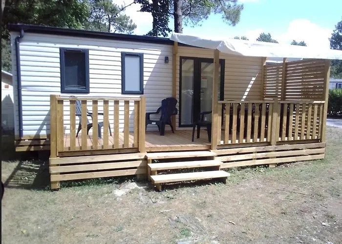 Mobil Neuf 6 Places Climatise Campingplads Camiers